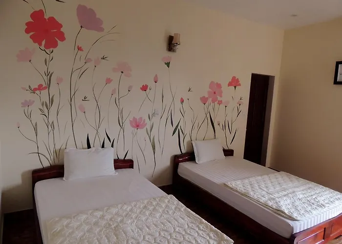 Four Seasons Khách sạn