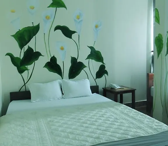 Khách sạn Four Seasons
