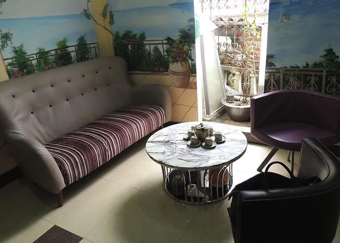 Four Seasons 2* Hạ Long
